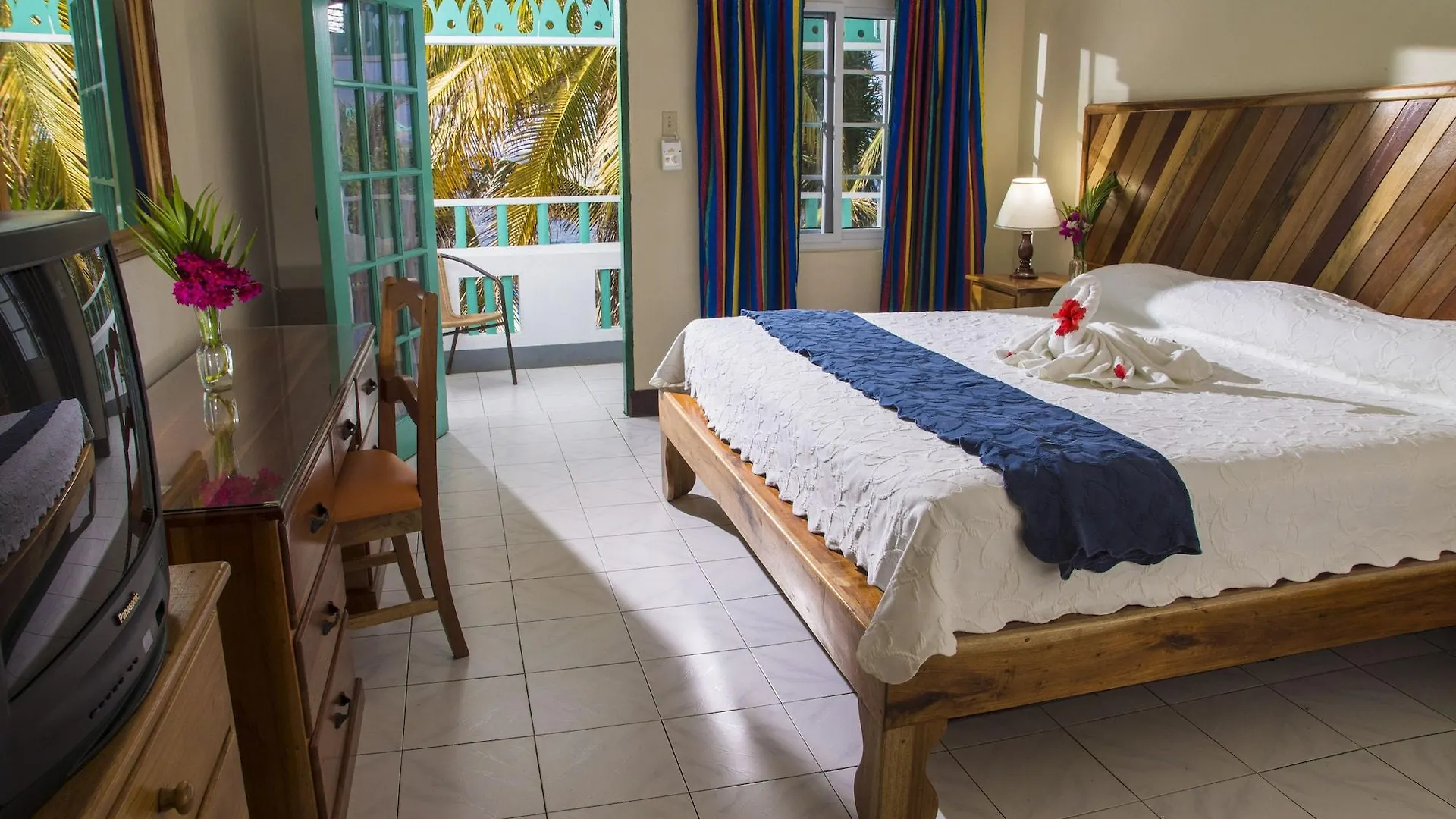 ***  Samsara Cliff Resort Negril Jamaica